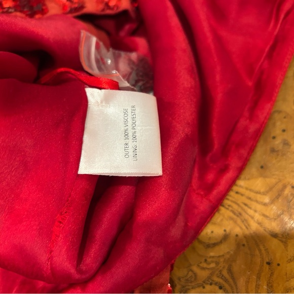 Saloni Camille crop top red sequins sz 2 - Picture 8 of 9